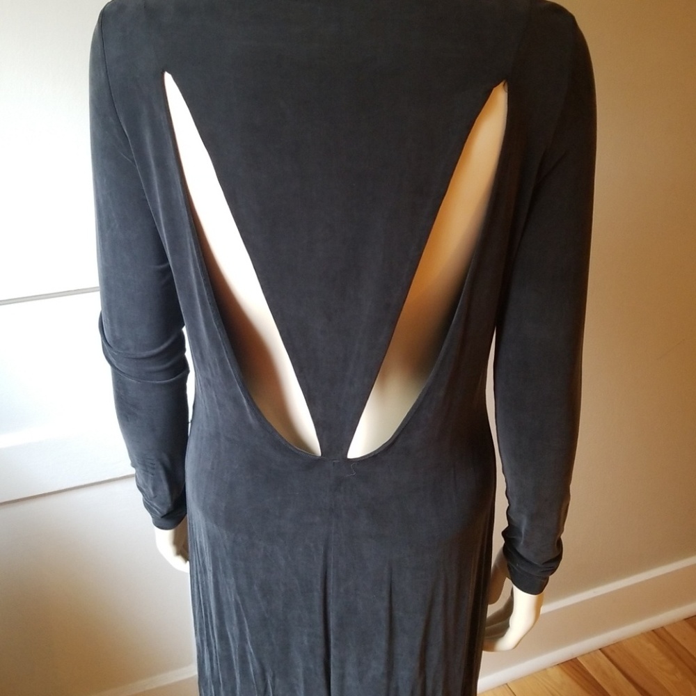 BLACK DRESS CUT OUT BACK